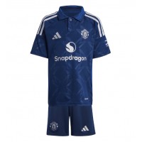 Camisa de Futebol Manchester United Matthijs de Ligt #4 Equipamento Secundário Infantil 2024-25 Manga Curta (+ Calças curtas)